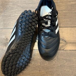 Adidas youth indoor Black Soccer Shoes